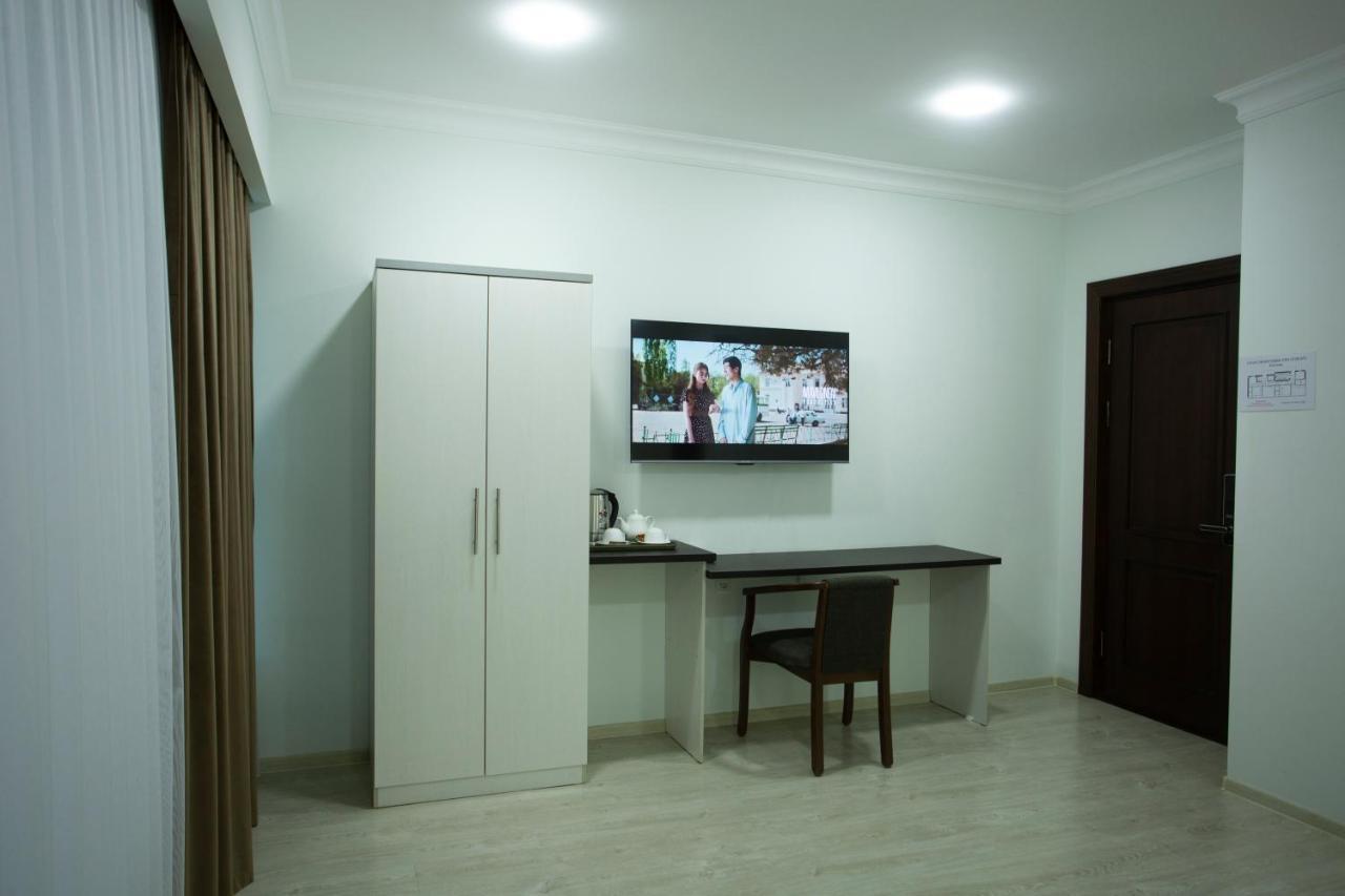 Viva Hotel Tashkent Luaran gambar