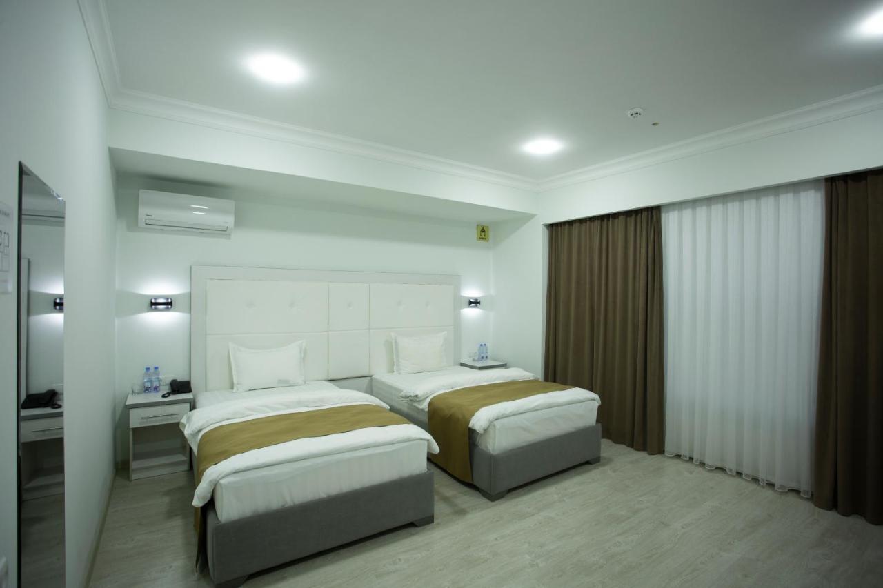 Viva Hotel Tashkent Luaran gambar